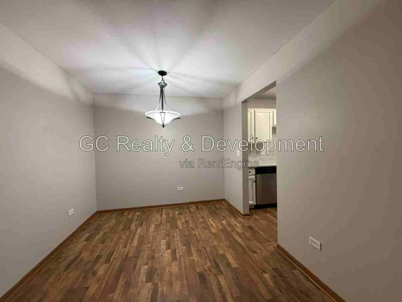 2856 Heatherwood Dr #3 - Photo 4 of 21