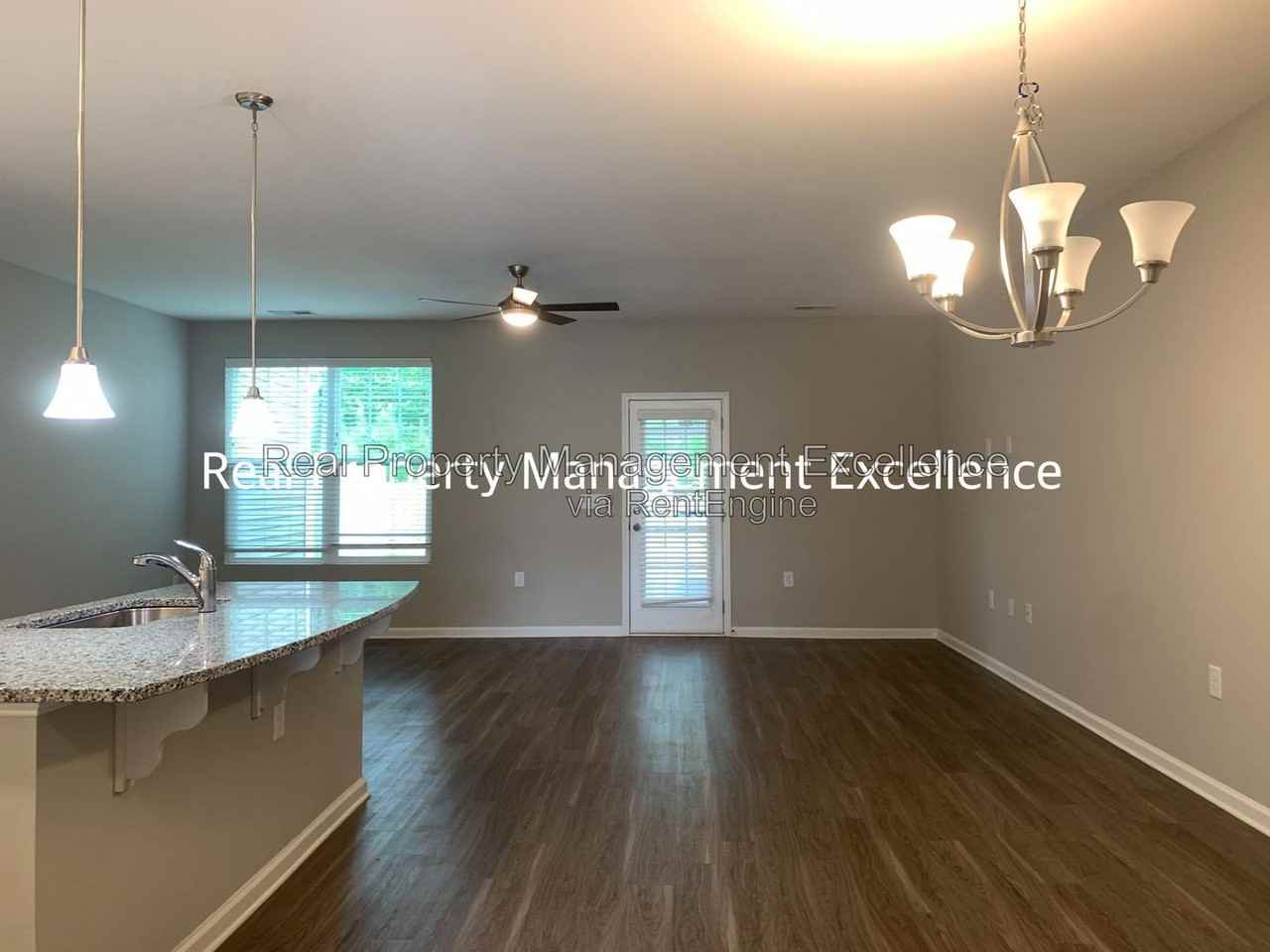 525 Historic Dr - Photo 3 of 36