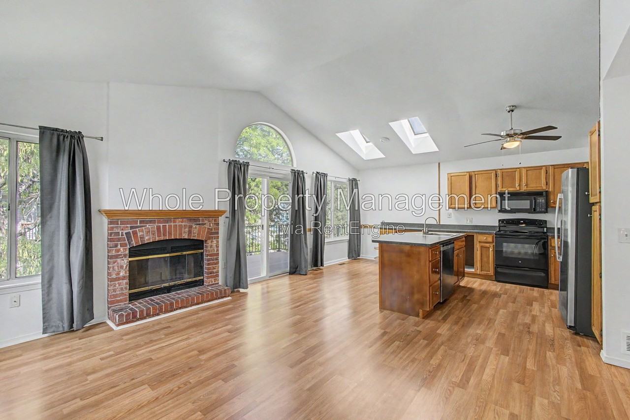 3731 Shefield Dr - Photo 3 of 24