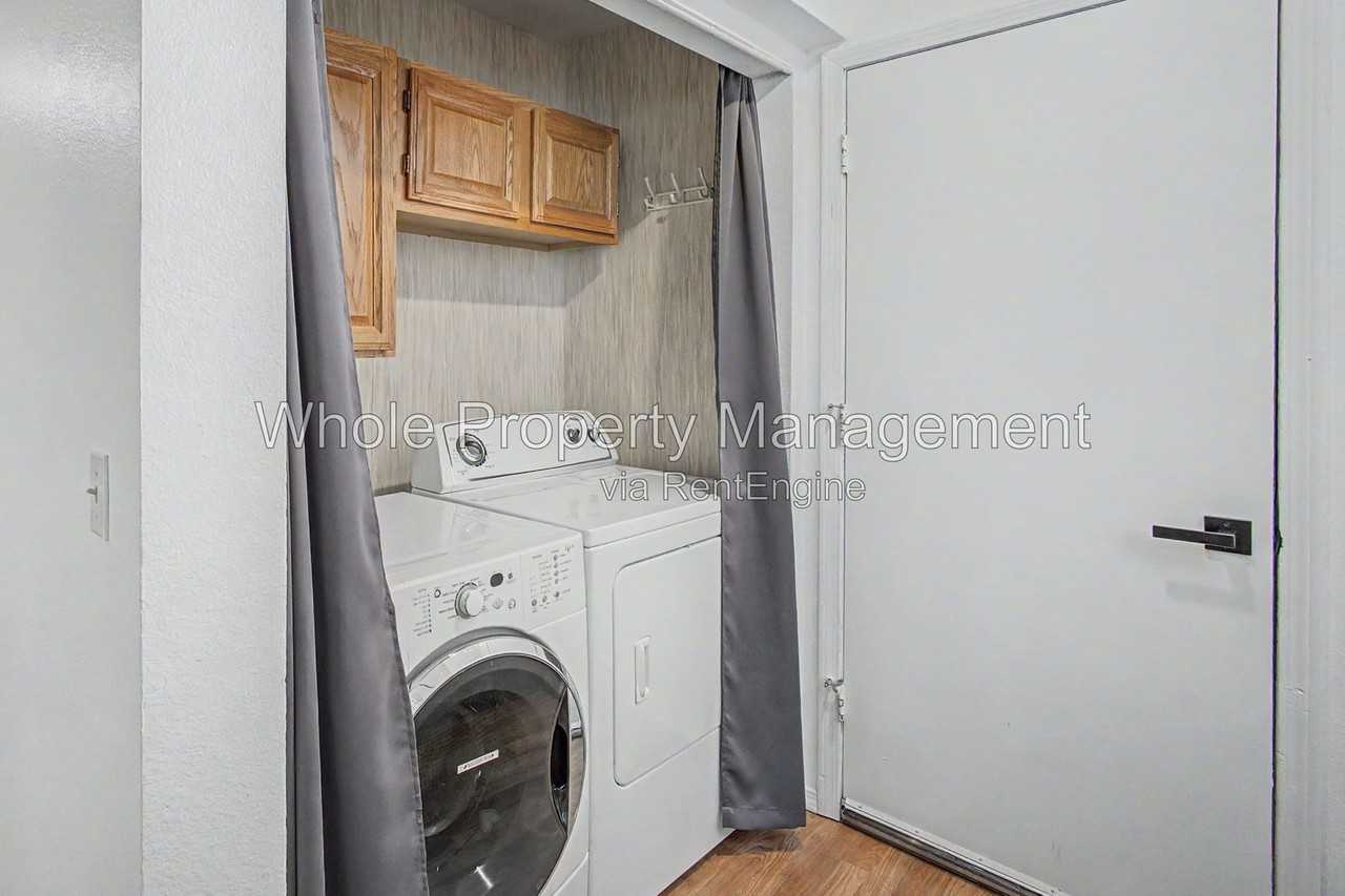 3731 Shefield Dr - Photo 7 of 24