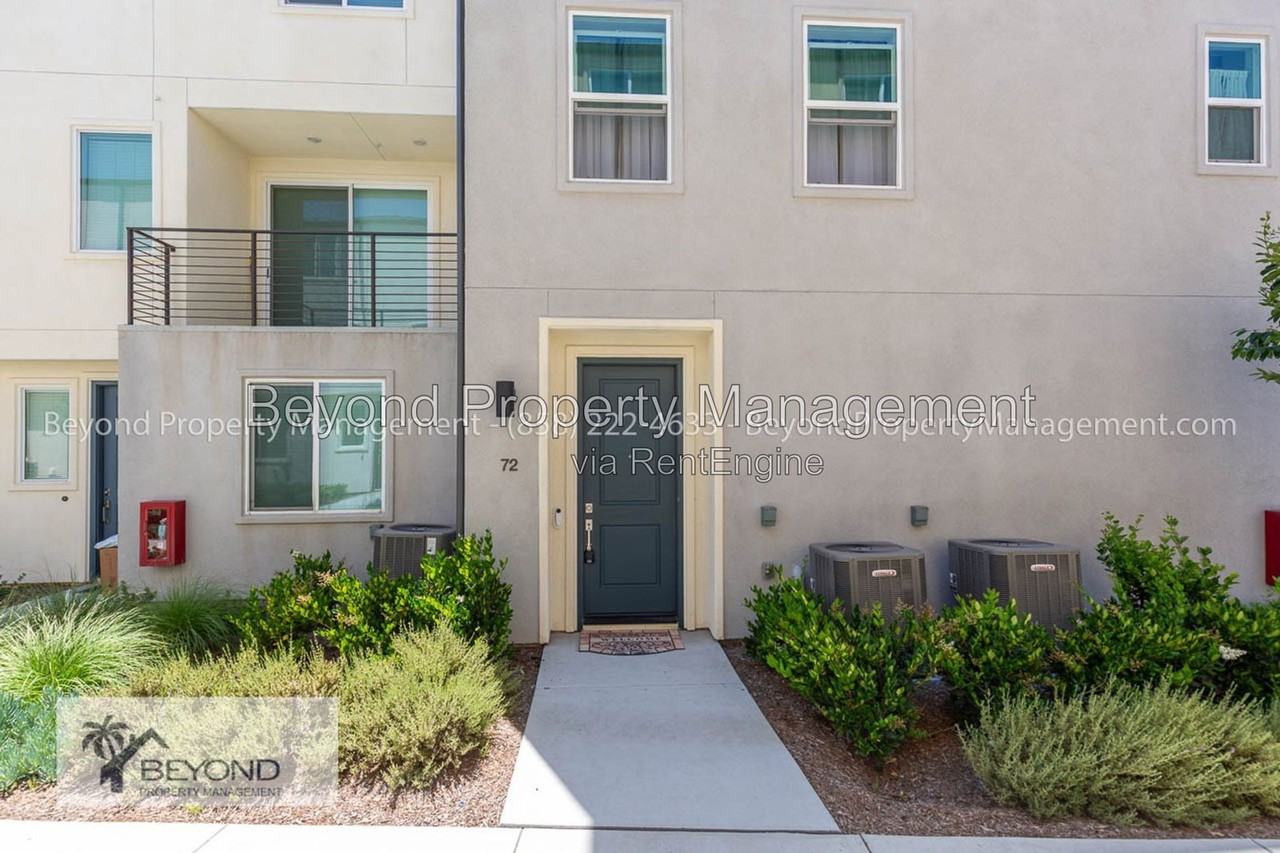 5461 Seacliff Pl #72 - Photo 3 of 24