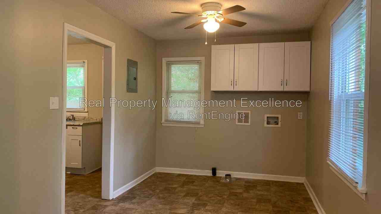 410 Lamont St - Photo 7 of 28