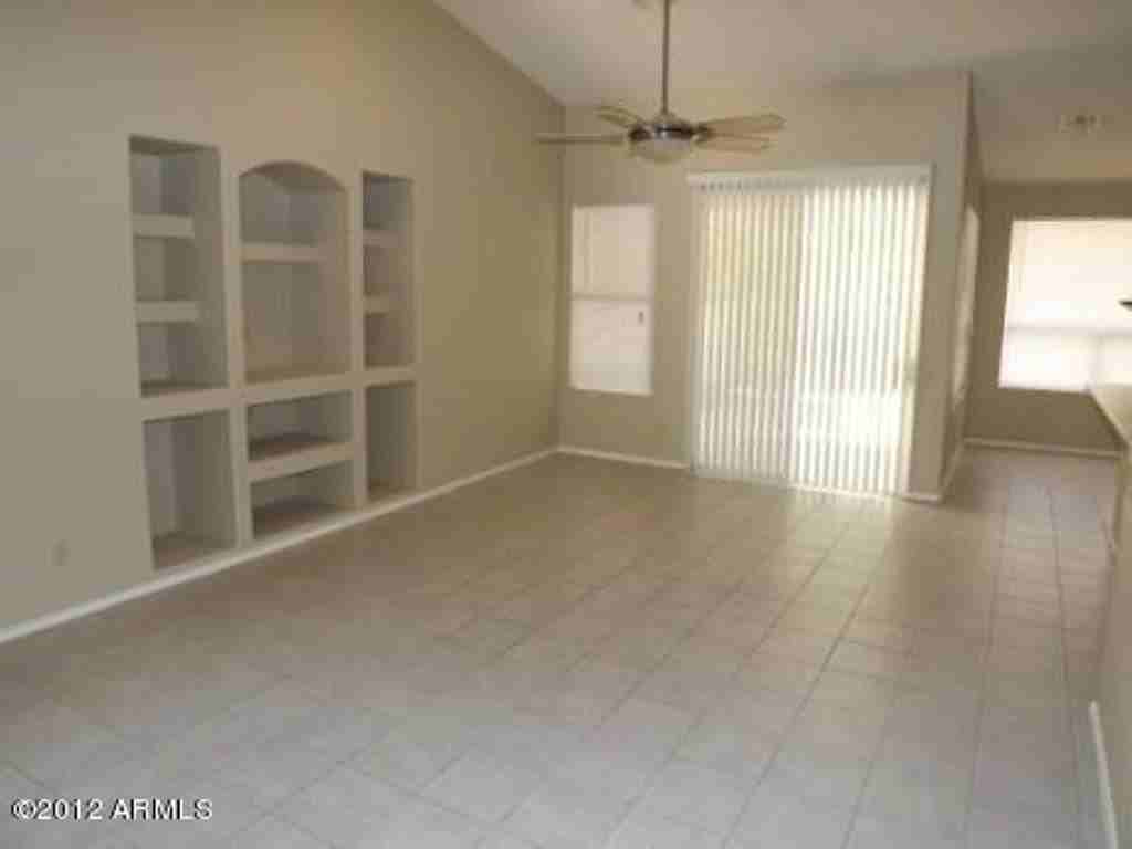 2471 W Hemlock Way - Photo 2 of 17