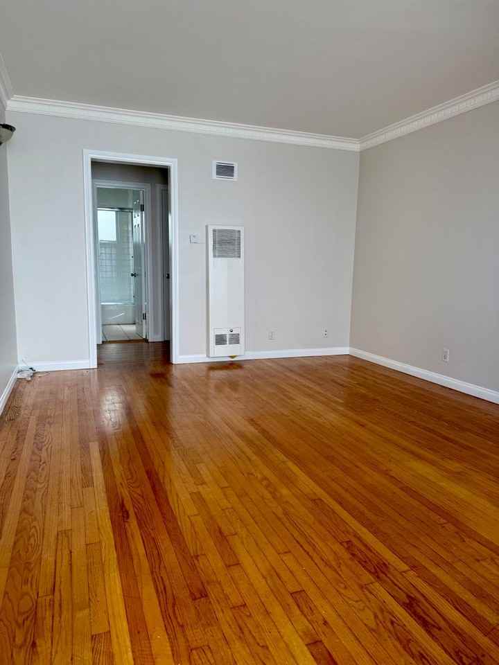 4433 E 4th St - Photo 2 of 15