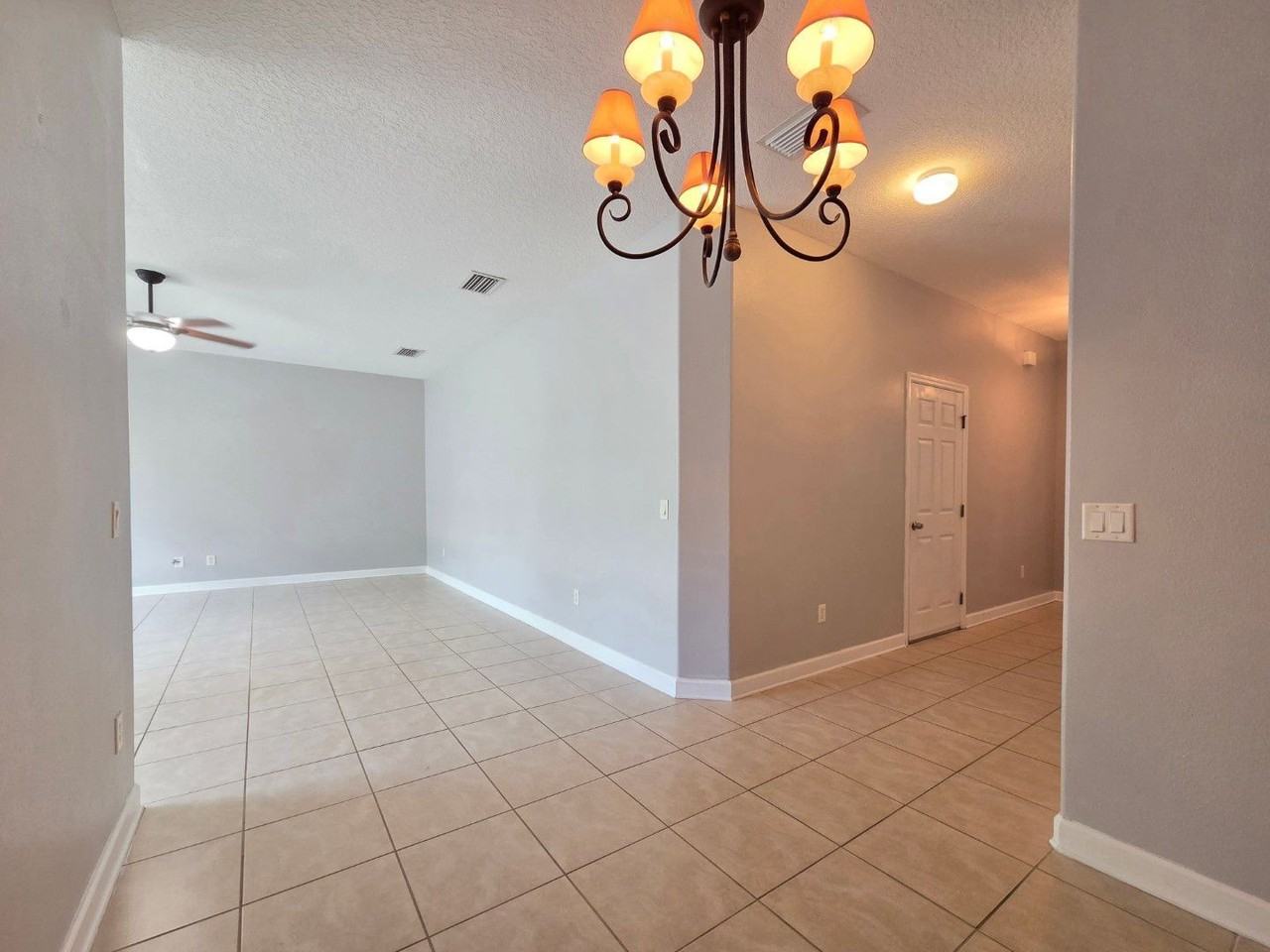 337 Coral Beach Cir - Photo 3 of 19