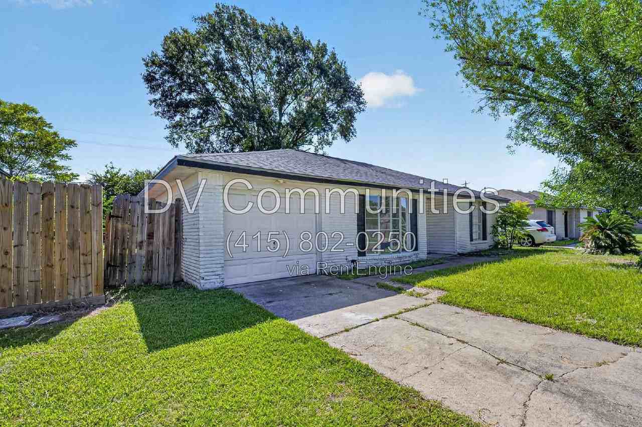 15331 Campden Hill Rd - Photo 3 of 39