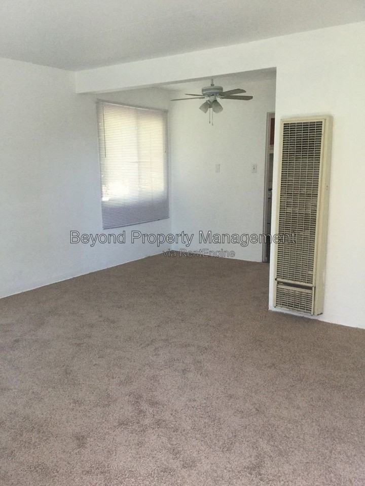 2153 Drescher St - Photo 2 of 11