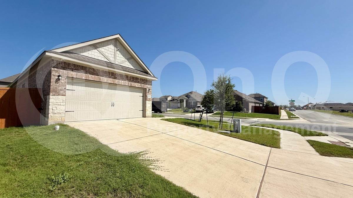 257 James Caird Dr - Photo 2 of 19
