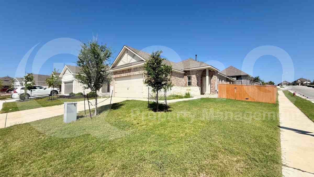 257 James Caird Dr - Photo 3 of 19