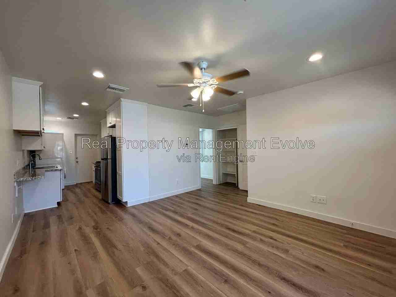 338 W Highland Ave #4 - Photo 4 of 18