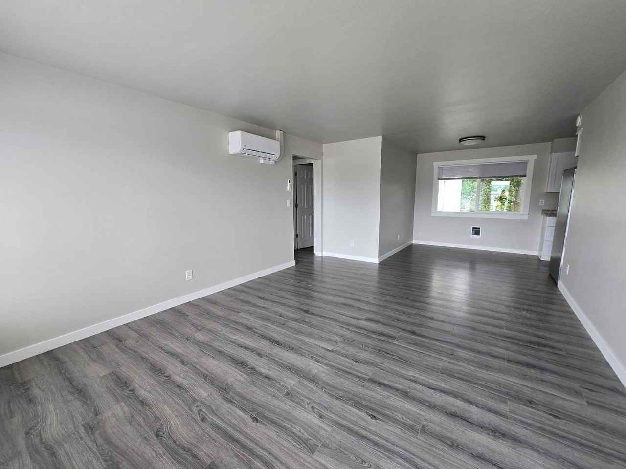 2585 W Bradford Ave - Photo 5 of 15