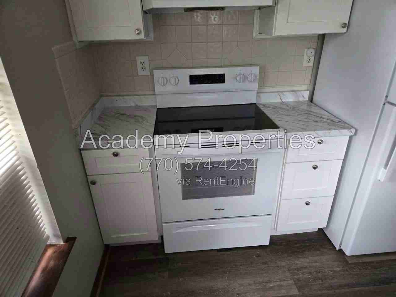 104 Richard Way - Photo 4 of 12