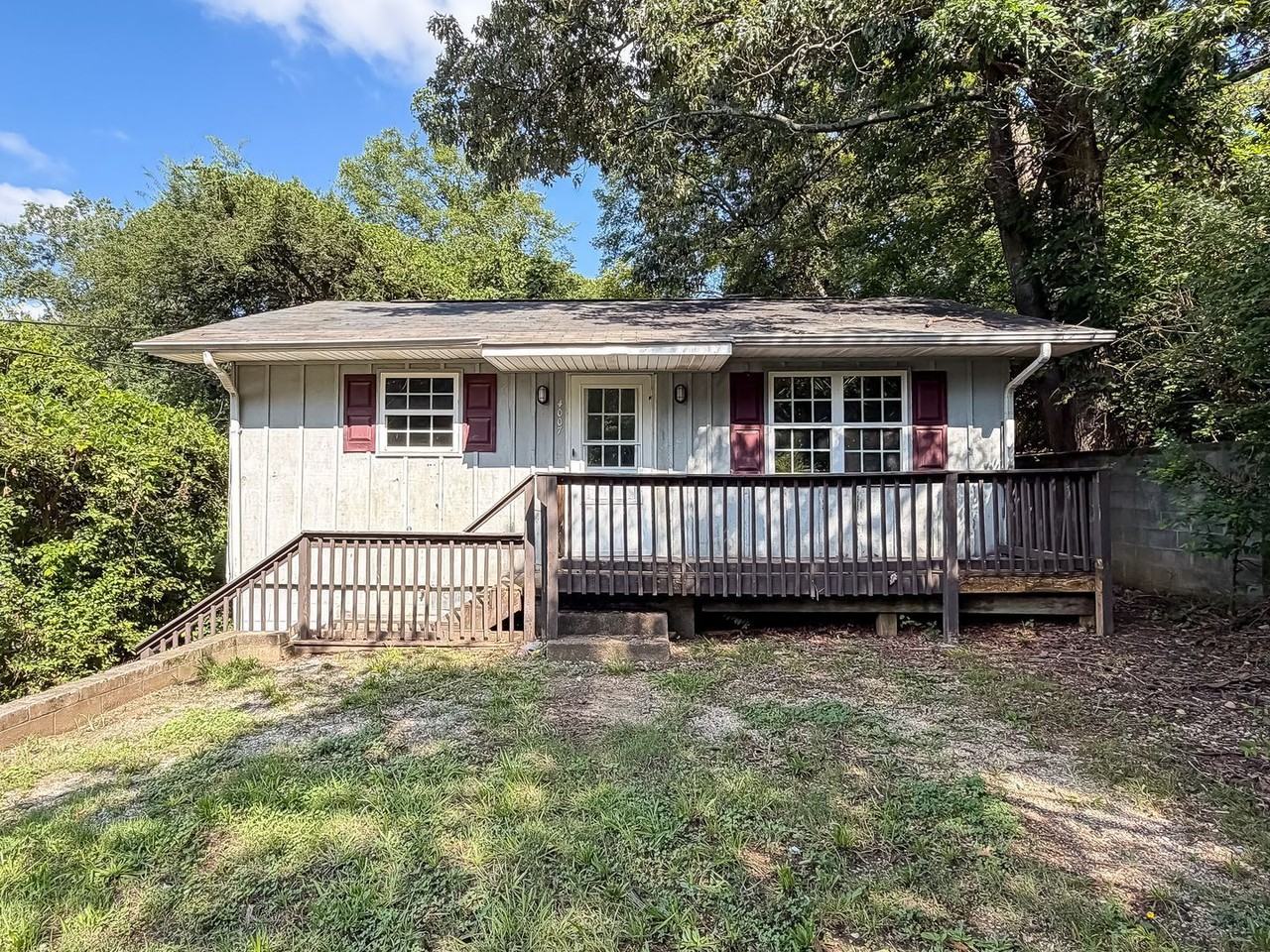 4007 15th Ave - Photo 4 of 19
