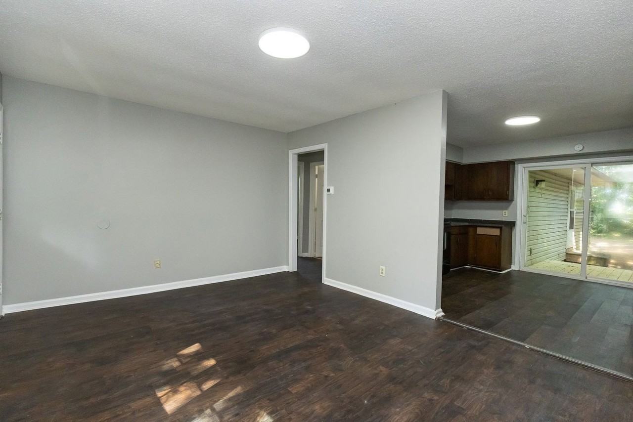 4007 15th Ave - Photo 7 of 19