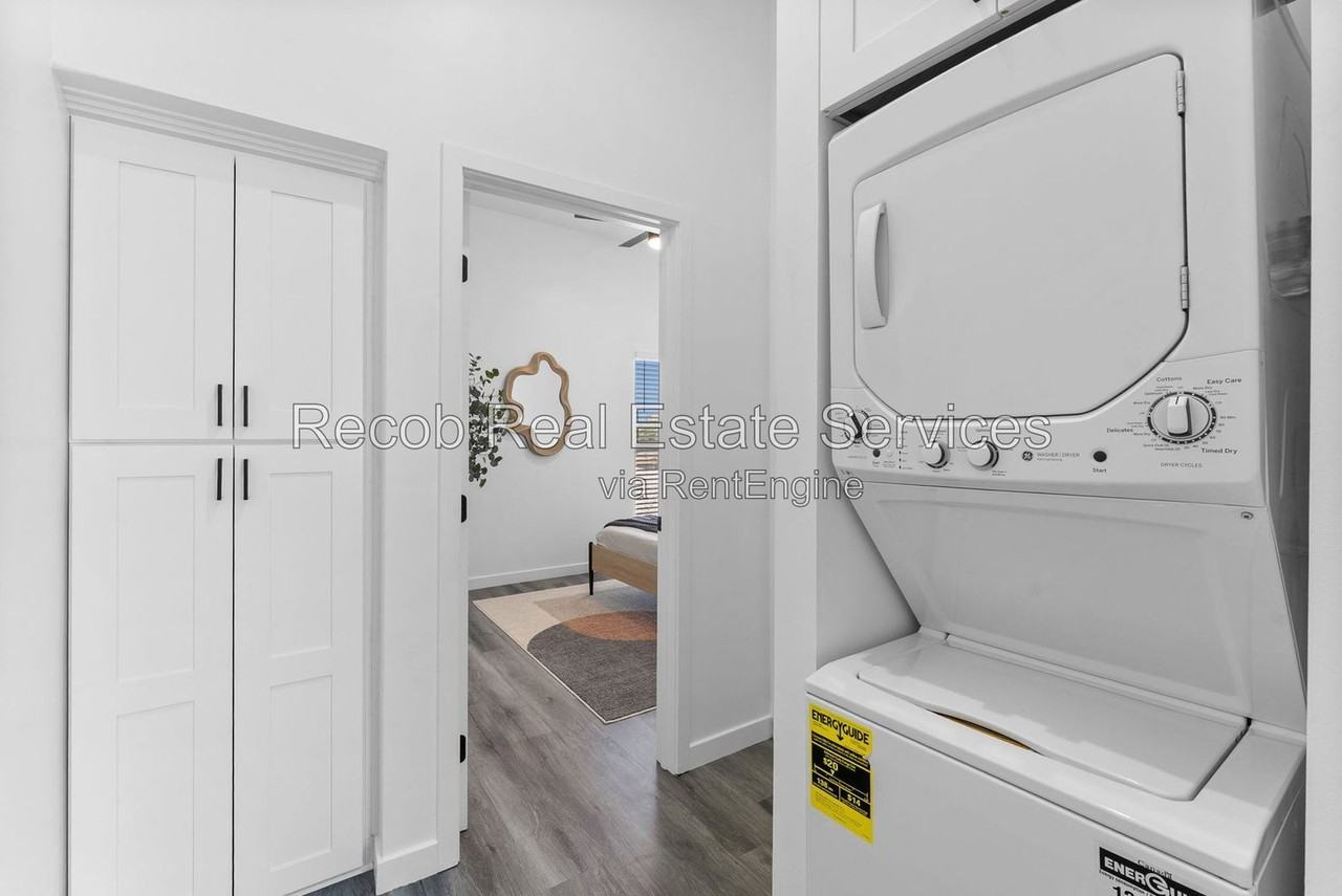 5254 Adams Ave #3 - Photo 5 of 29