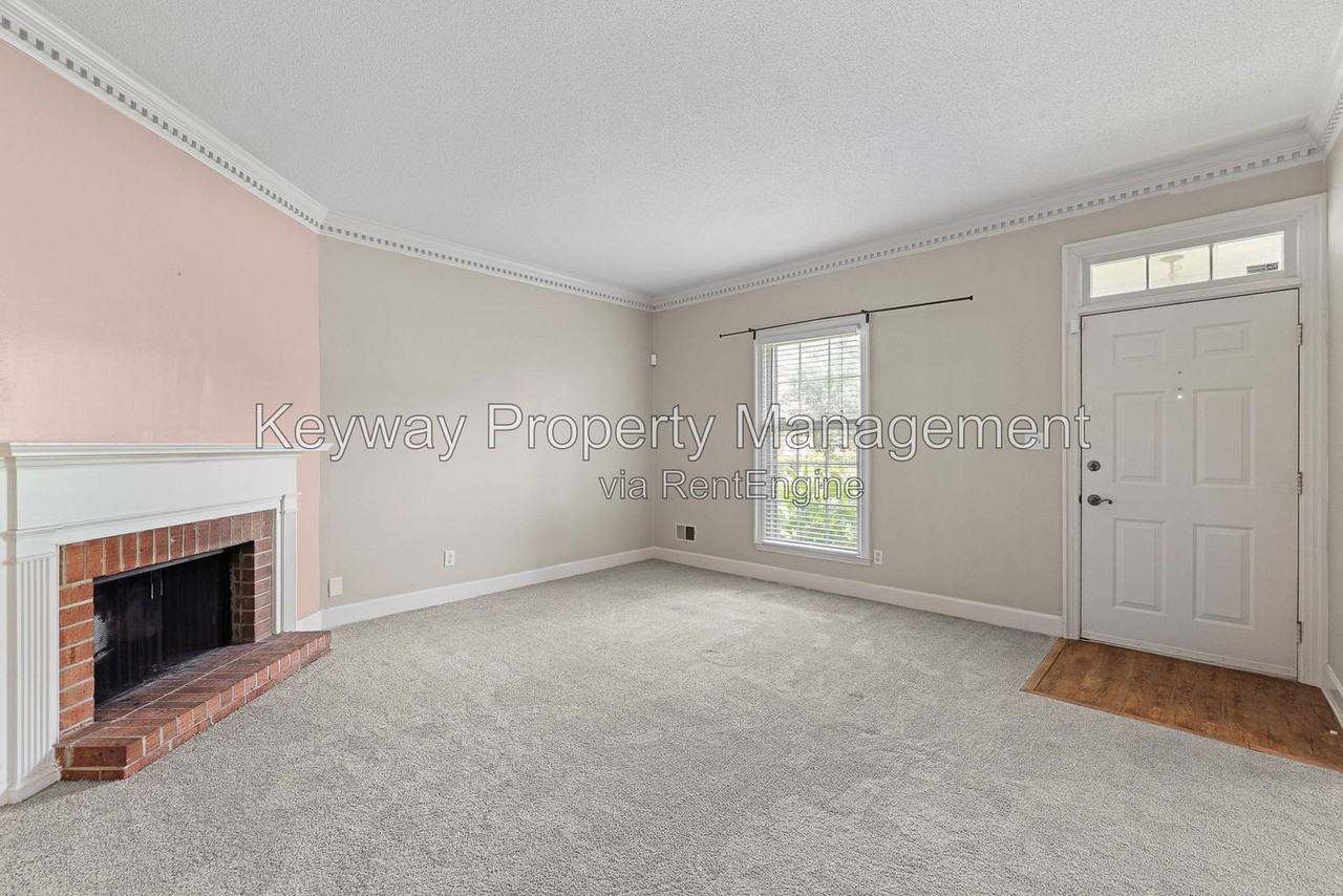344 Folkstone Cir - Photo 5 of 27