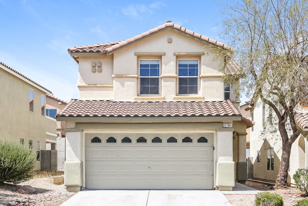 9790 Splendor Sky Ave