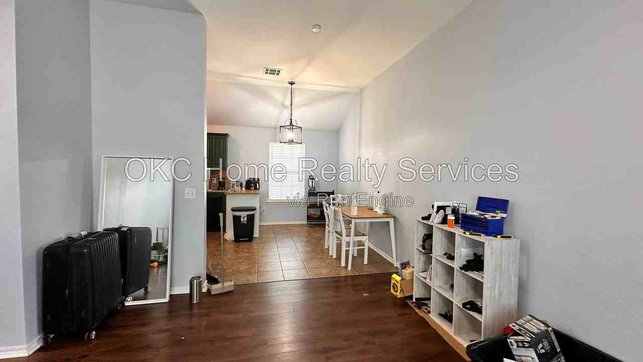 3609 Green Apple Pl - Photo 5 of 20