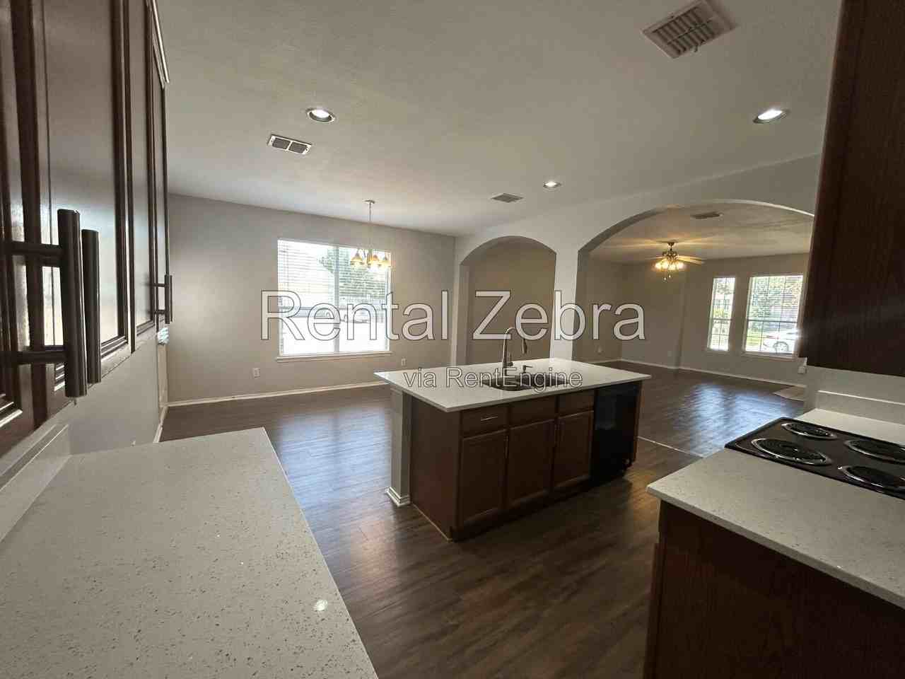 5438 Jacob Dr - Photo 3 of 15