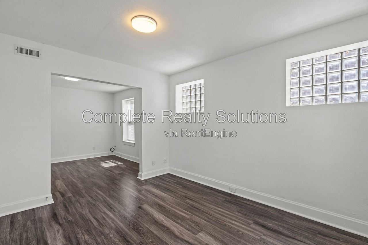 119 Eichelberger St #2E - Photo 4 of 27