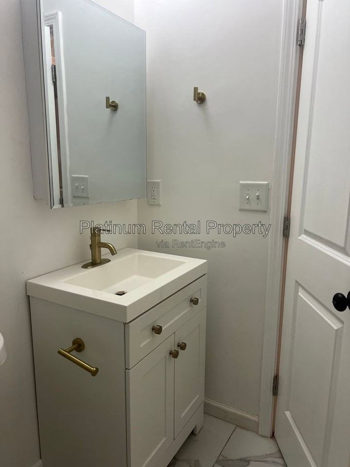 223 Fletcher St Sw - Photo 7 of 18