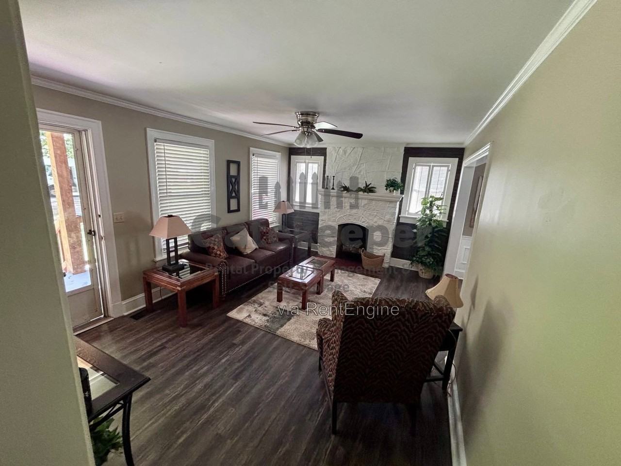 4787 Hendrix Dr - Photo 3 of 18