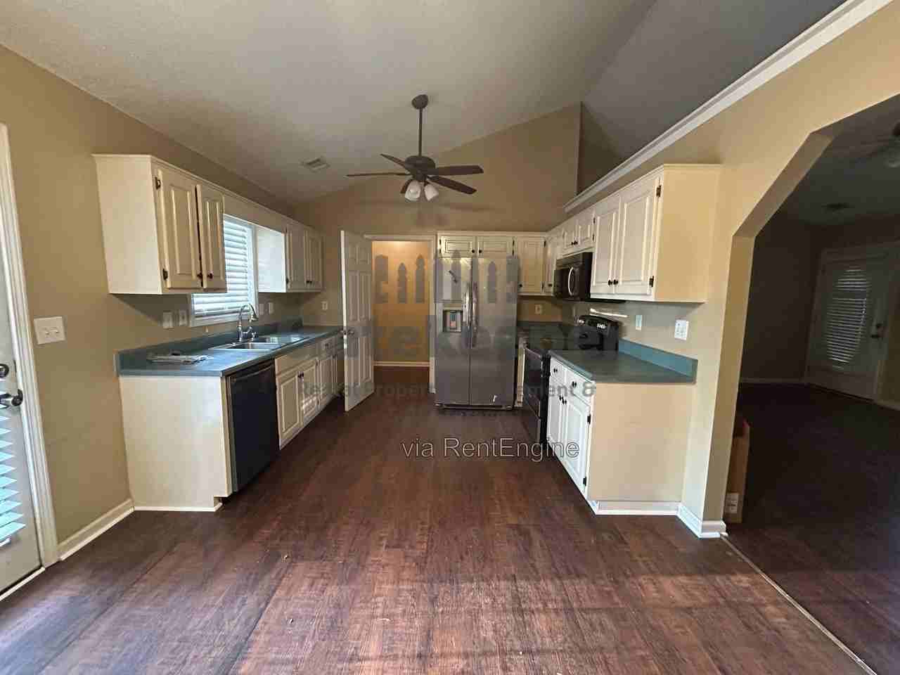 146 Wilder Way - Photo 5 of 17