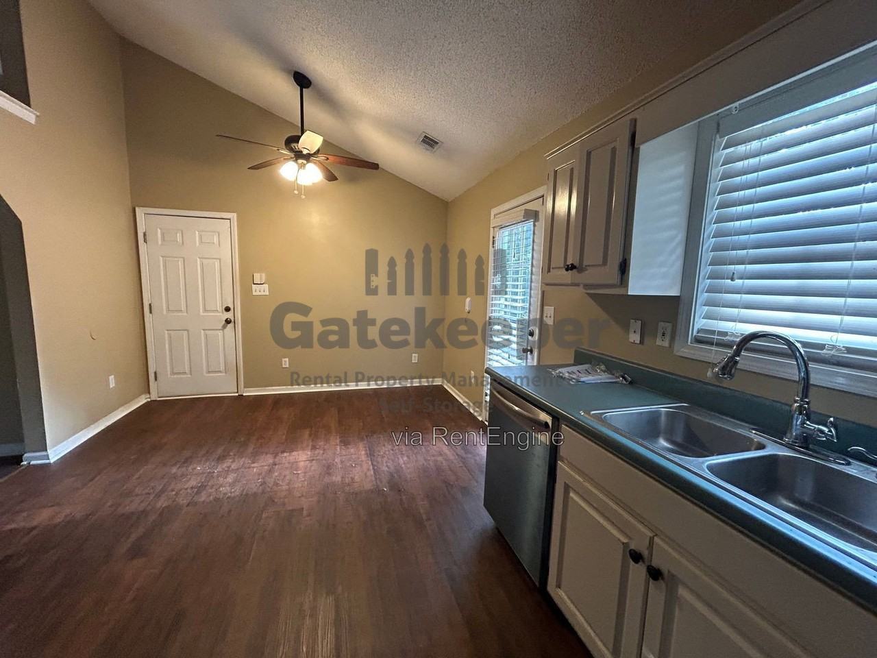 146 Wilder Way - Photo 7 of 17