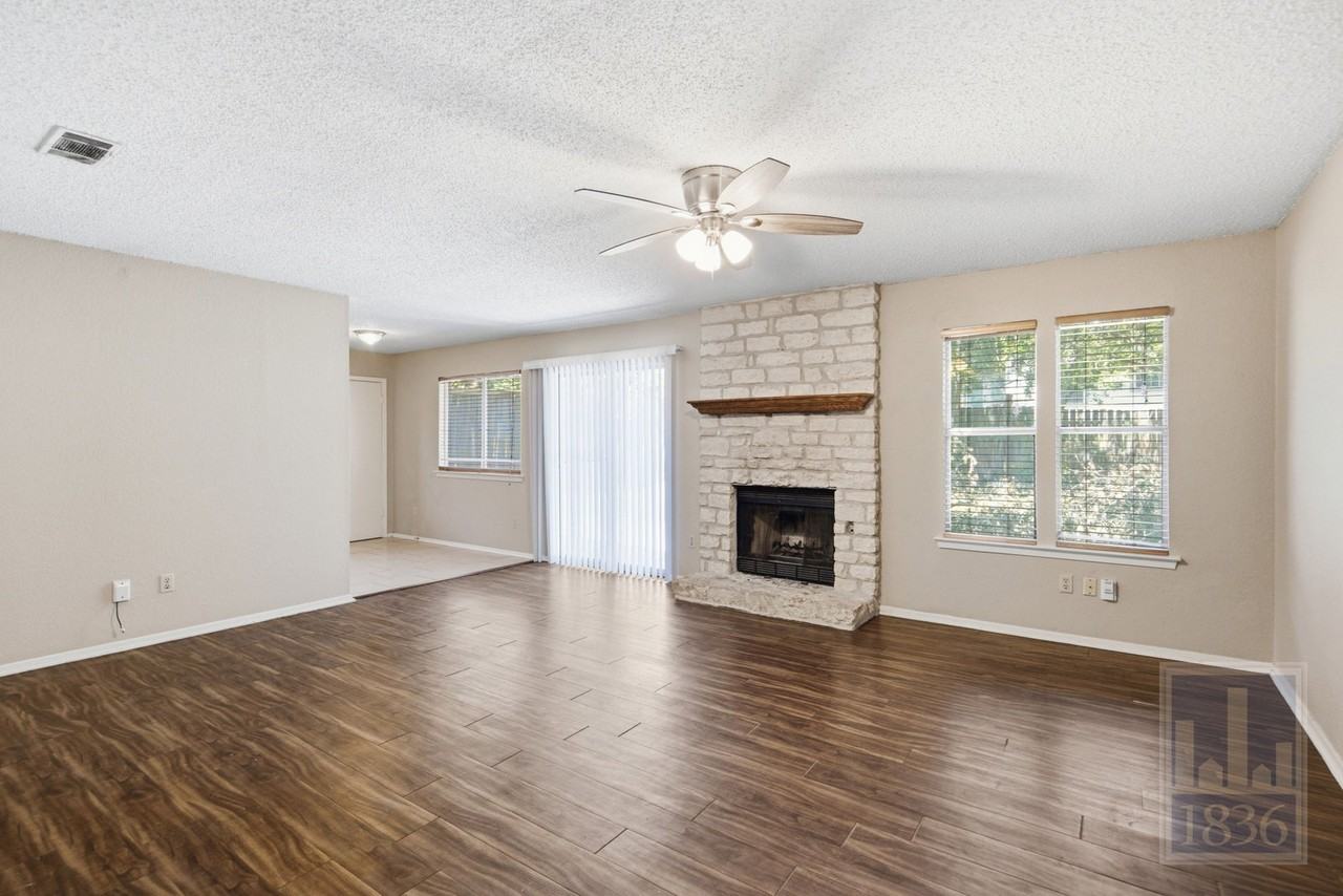 9002 Marsh Dr - Photo 4 of 50