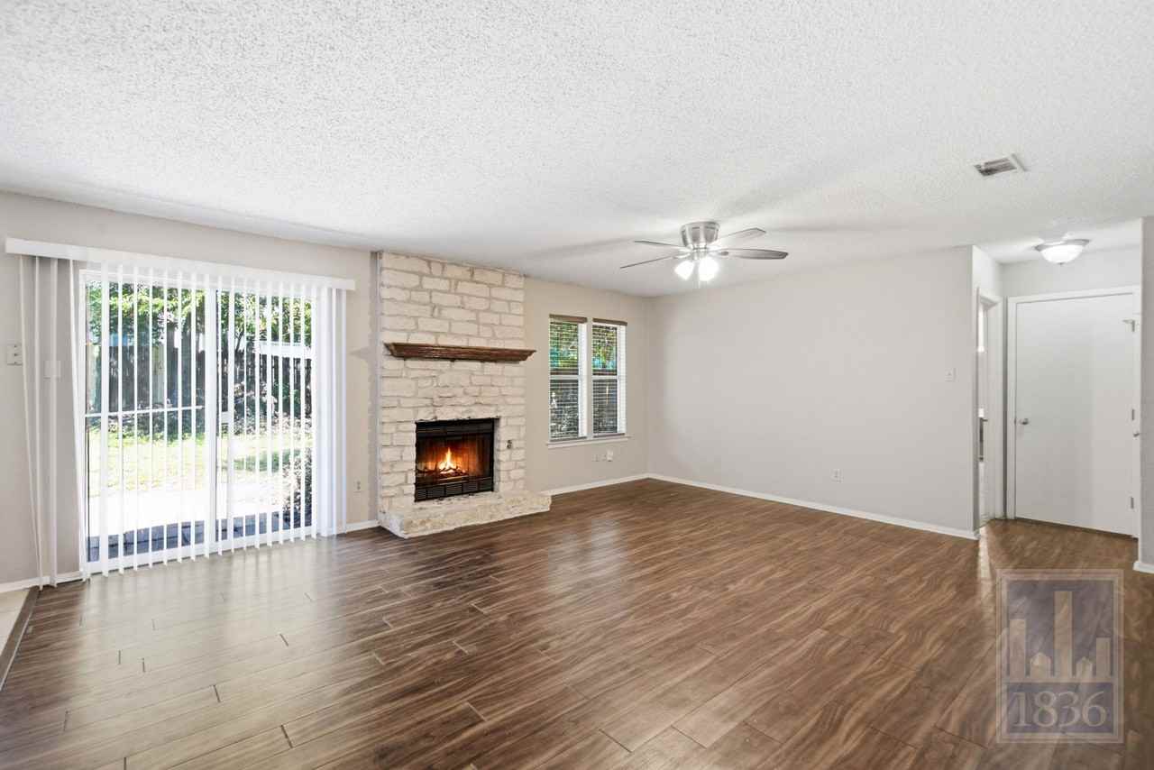 9002 Marsh Dr - Photo 5 of 50