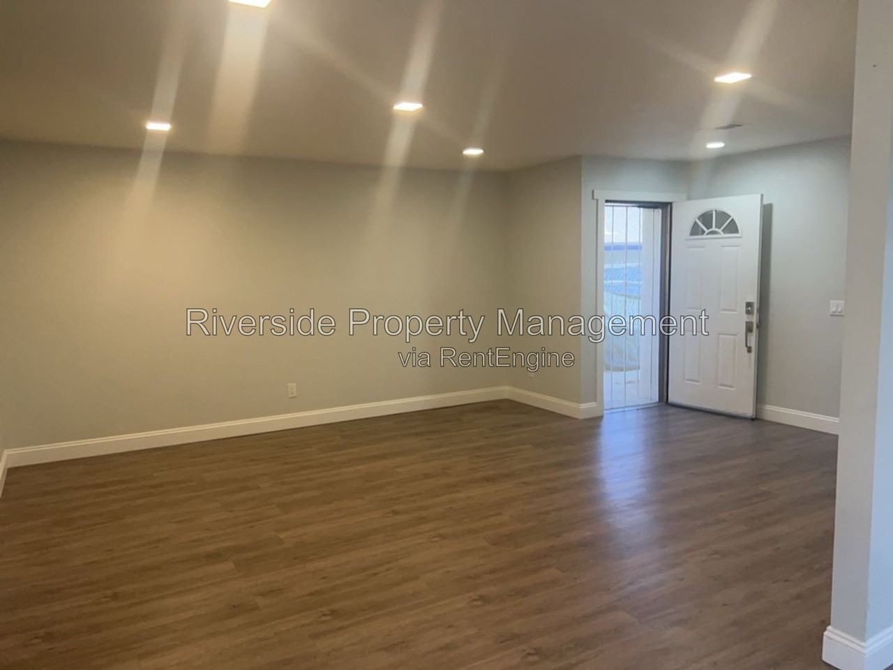 5759 Lotus St - Photo 5 of 16