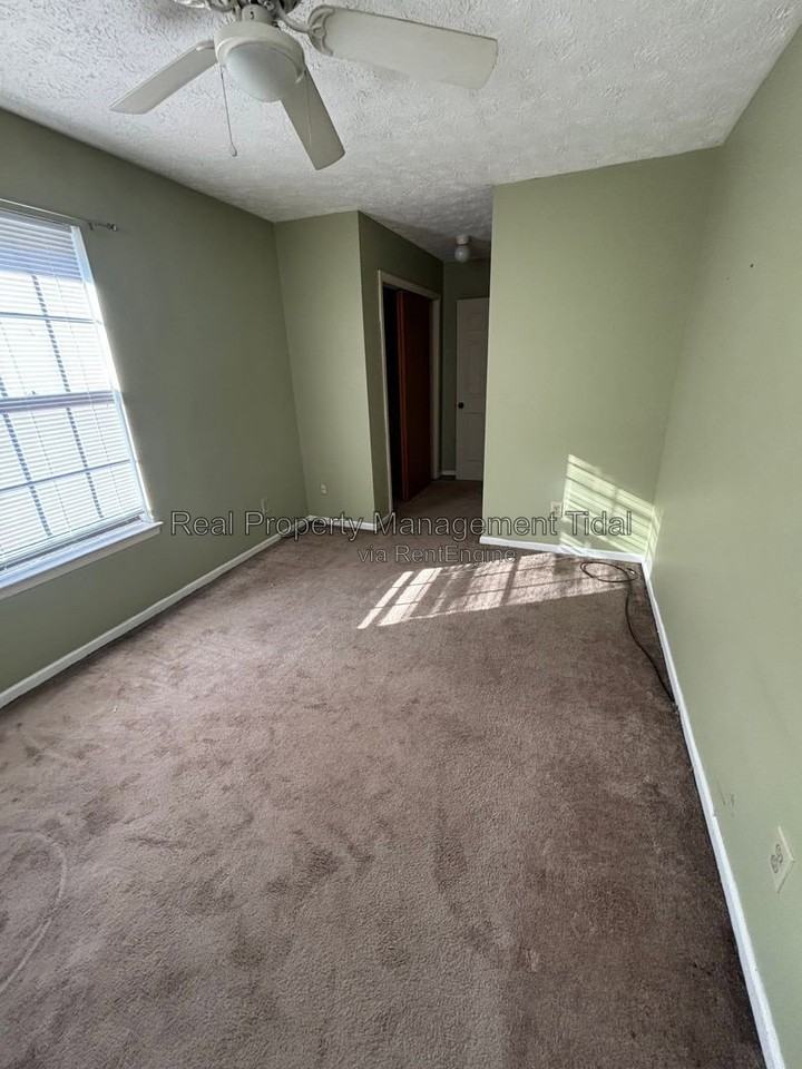 361 Circuit Ln - Photo 7 of 22
