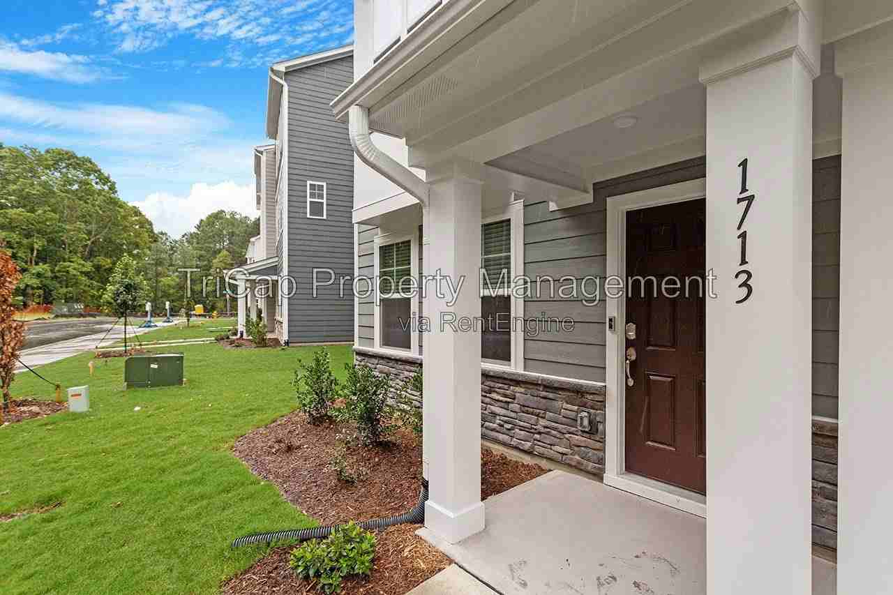 1713 Chirping Trl - Photo 2 of 31