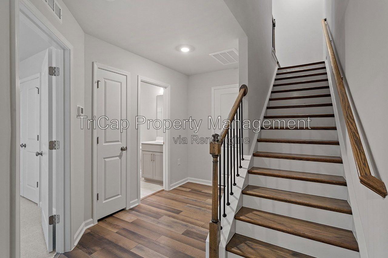 1713 Chirping Trl - Photo 4 of 31
