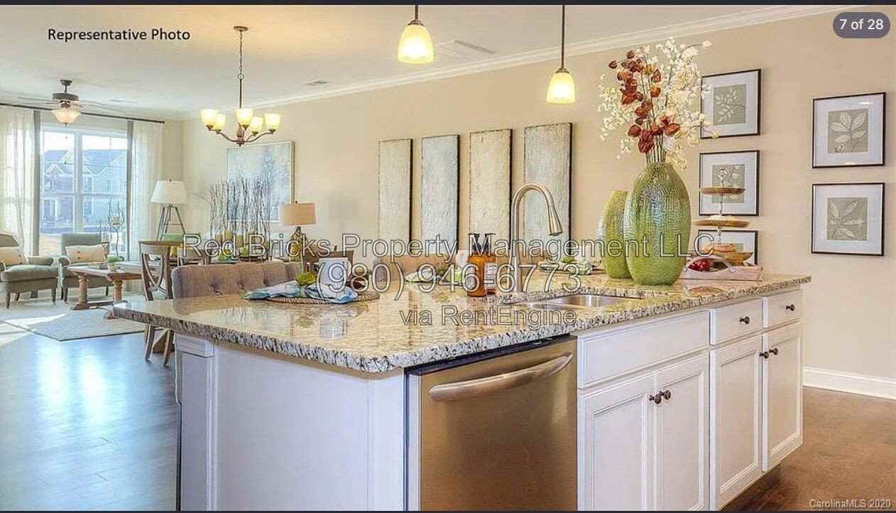 3833 Fairlady Ln - Photo 7 of 28