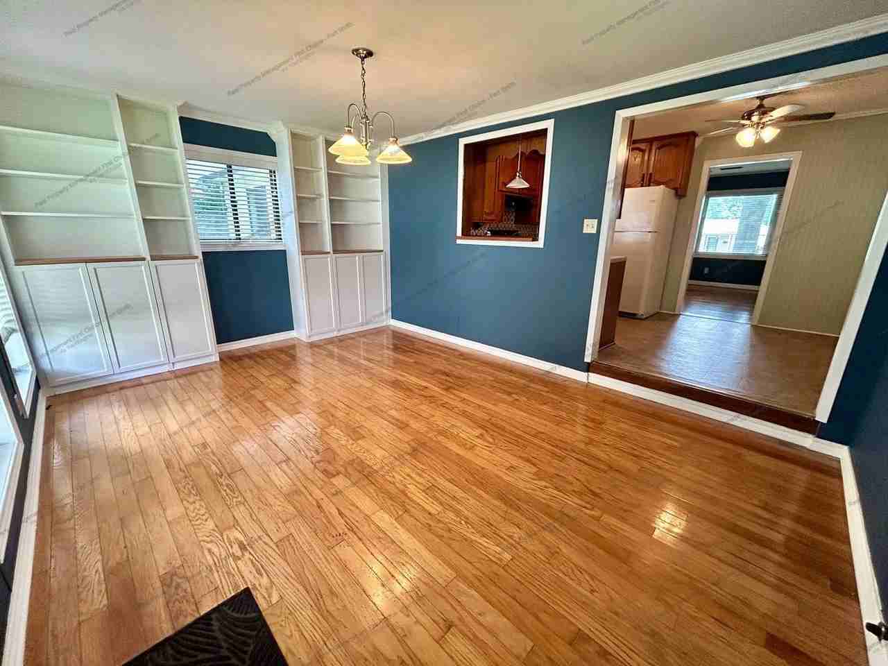 4205 S 17th St - Photo 4 of 19