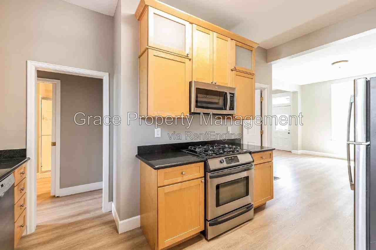 429 S Pearl St - Photo 6 of 15