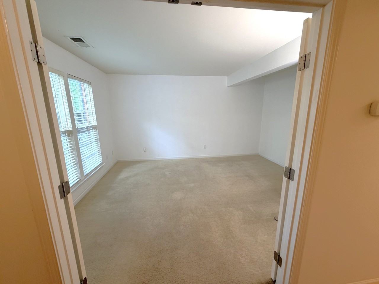 11601 Windsor Castle Ln #11601 - Photo 3 of 28