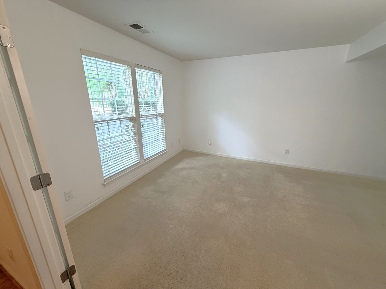 11601 Windsor Castle Ln #11601 - Photo 4 of 28