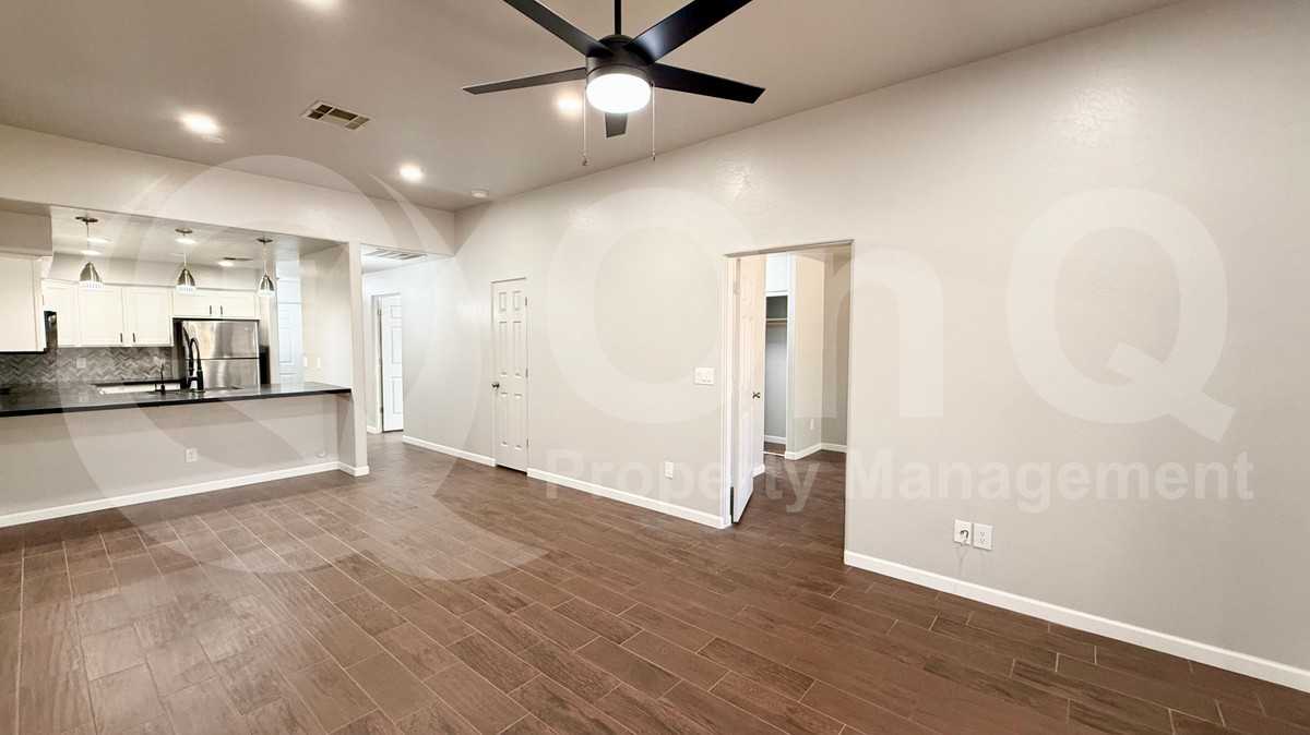 1414 E Grovers Ave #5 - Photo 2 of 15
