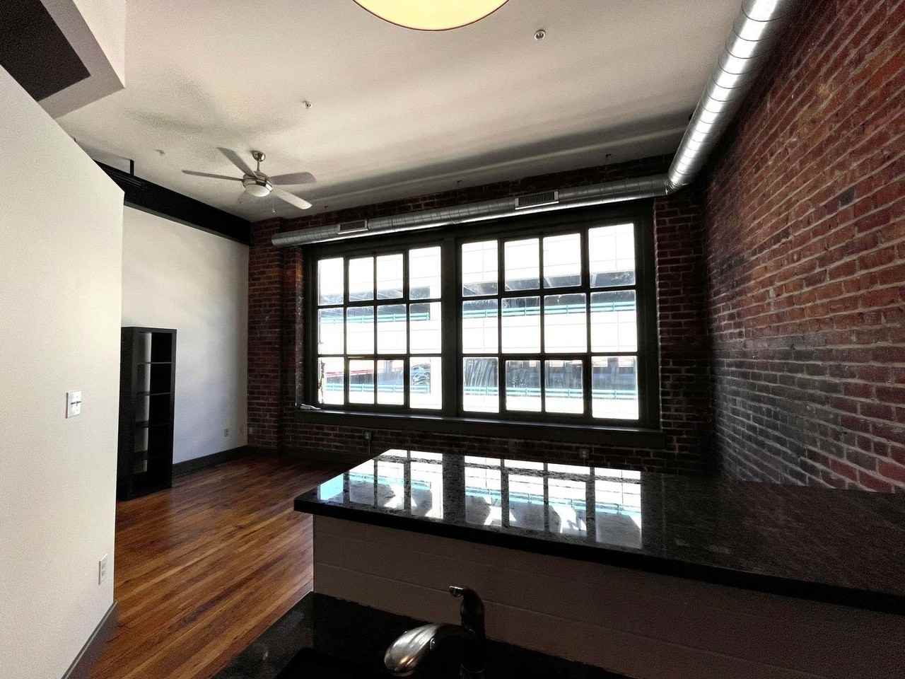 1322 W Broad St #3G - Photo 4 of 11