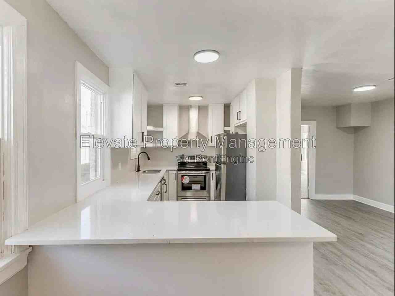 835 Nw Eubanks St - Photo 4 of 16