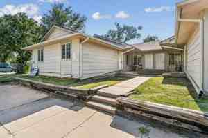 featured image of 4319 S Elizabeth Ave #4