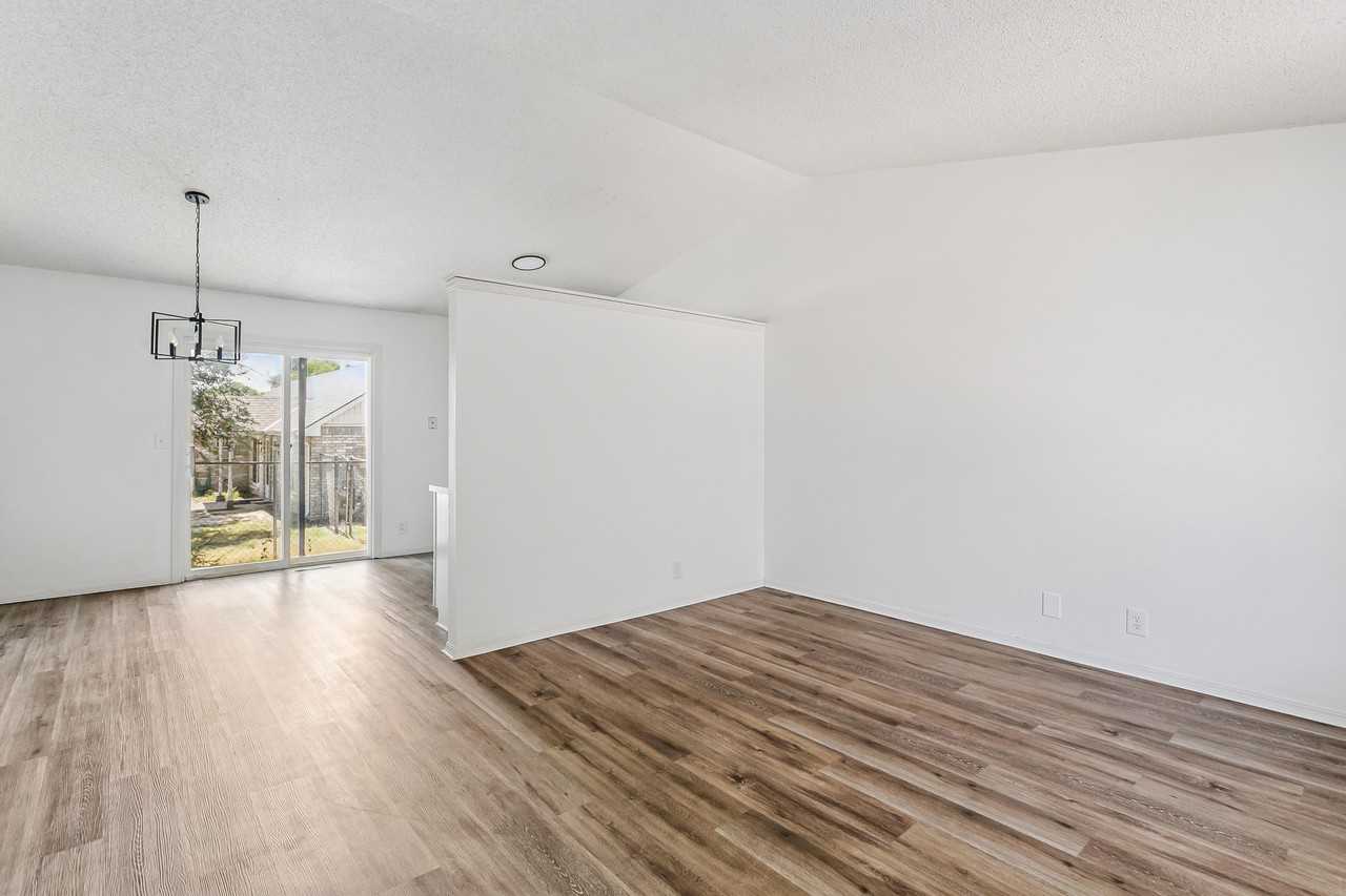 4319 S Elizabeth Ave #4 - Photo 5 of 20
