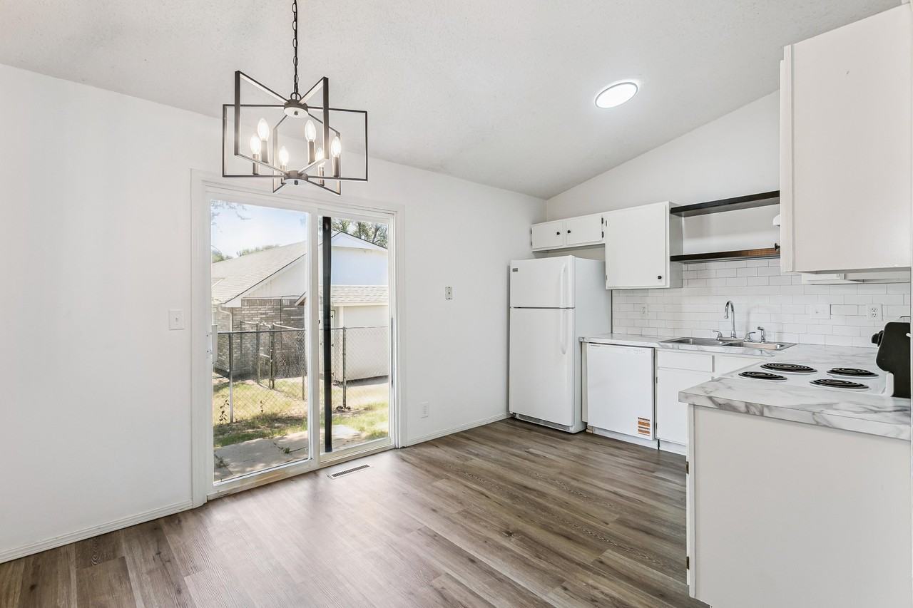 4319 S Elizabeth Ave #4 - Photo 6 of 20