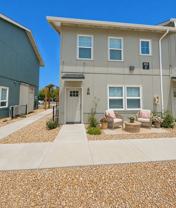 1610 Sw Juniper Ave - Photo 1 of 1