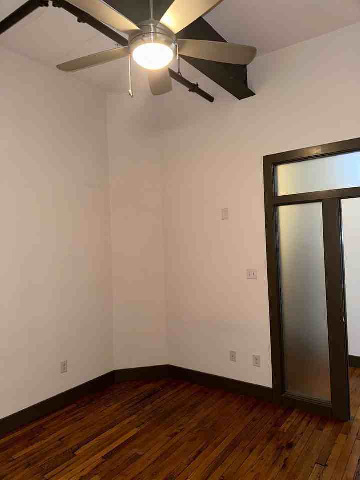 1322 W Broad St #3B - Photo 5 of 16