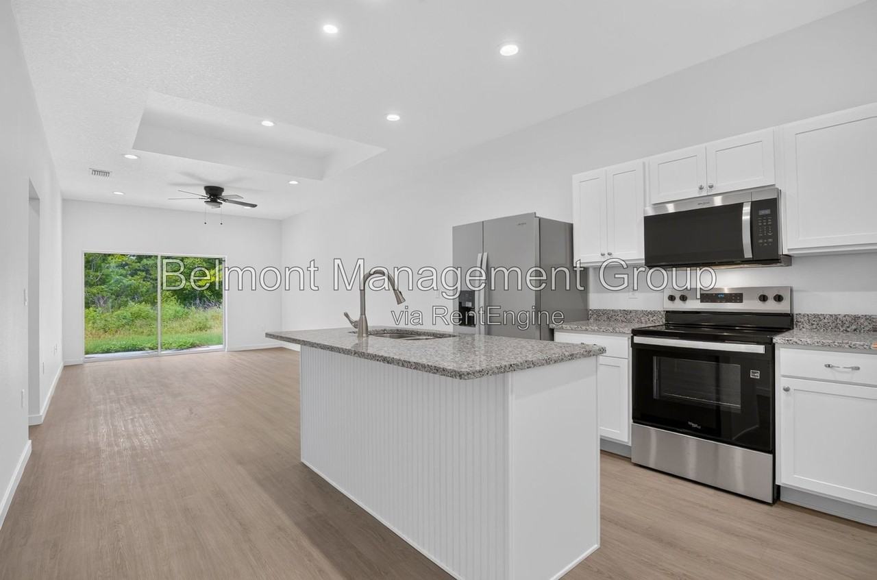 630 Nw 59th Ave #1 - Photo 4 of 18