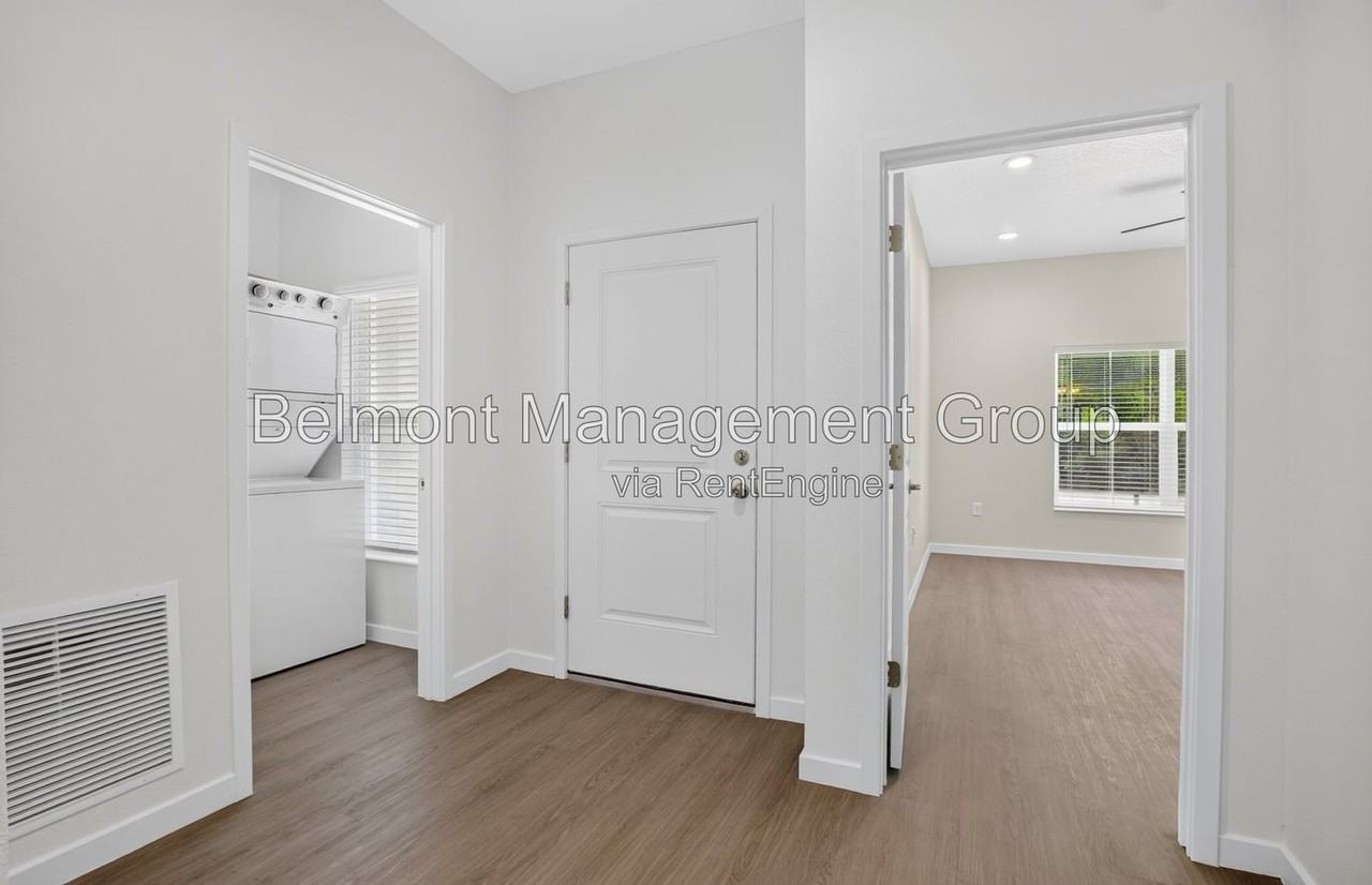 630 Nw 59th Ave #1 - Photo 7 of 18