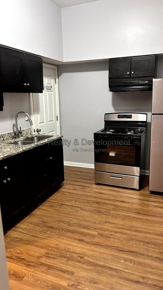 6620 S Drexel Ave #2 - Photo 2 of 16